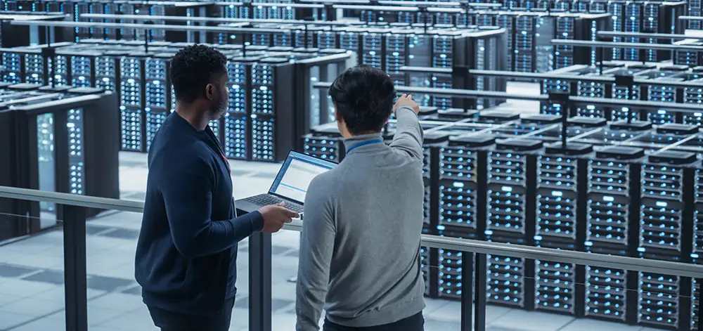 Data Center Techs