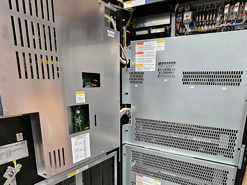 Toshiba G9000 Series 300 kVA Toshiba G9000 Series 300 kVA